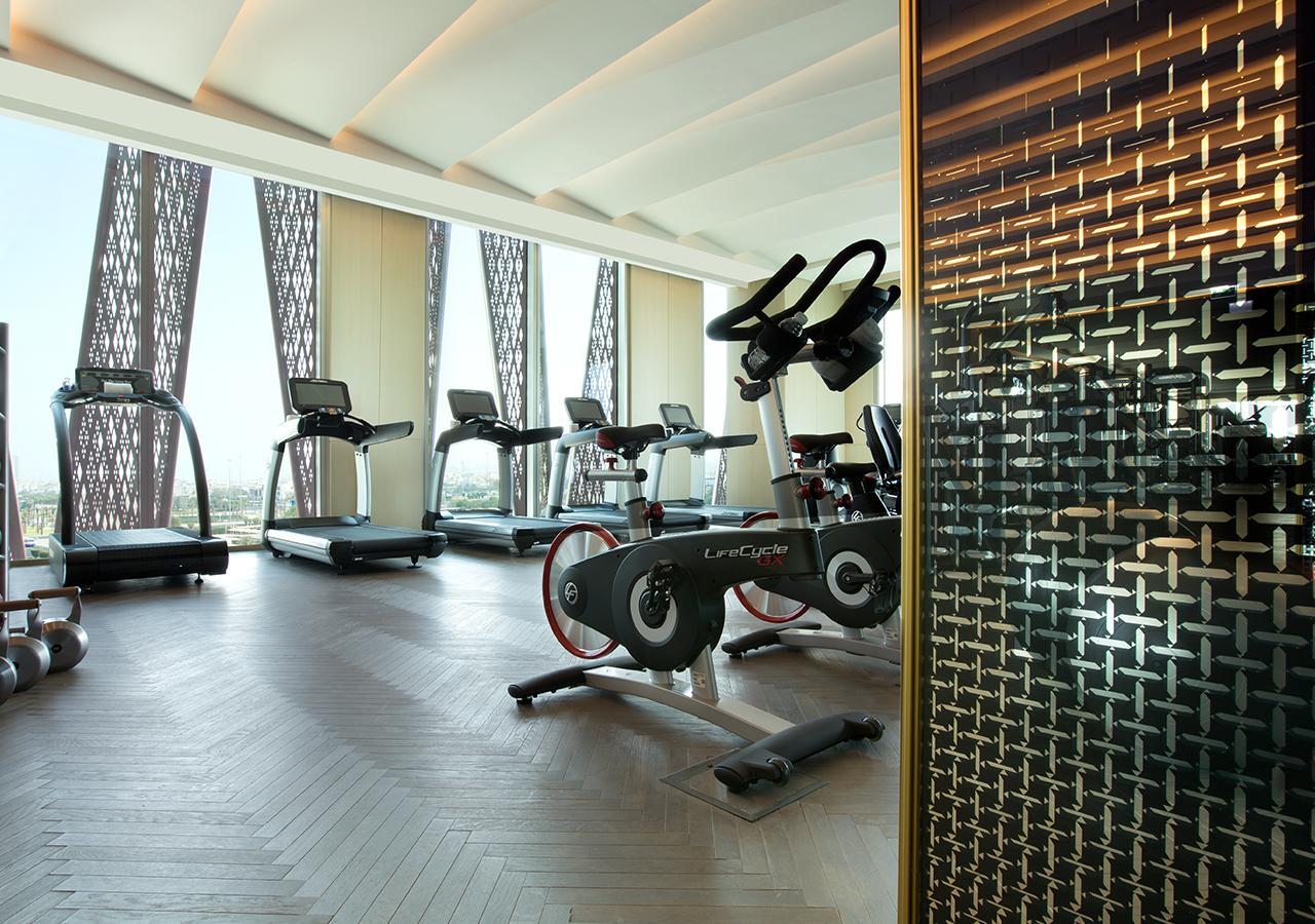 Four Seasons Hotel Kuwait At Burj Alshaya Koeweit Buitenkant foto The gym at the hotel